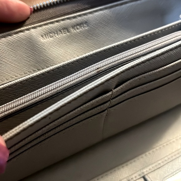 MICHAEL KORS Jet Set Travel Large Leather Continental Wallet - Slate - Picture 11 of 13